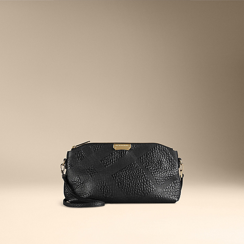 Burberry博柏利 小号格纹压花皮革手拿包 39394141