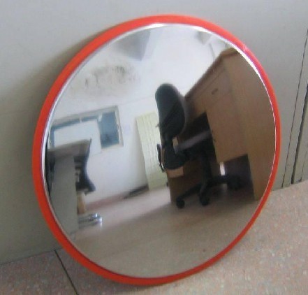 Traffic wide-angle mirror road wide-angle mirror 60CM supermarket anti-theft mirror corner curved mirror concave-convex spherical mirror
