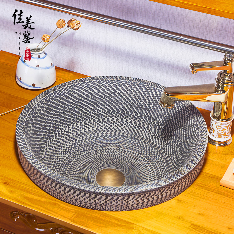 �������ǹ�����̨�������ͷz001