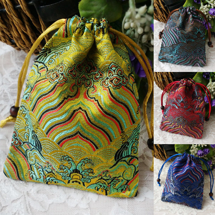 Size Number of brocade knitwear bouquet with small cloth bag Buddha Beads Handstring Jewelry Containing bag pocketbook Pocketbook Fun Bag
