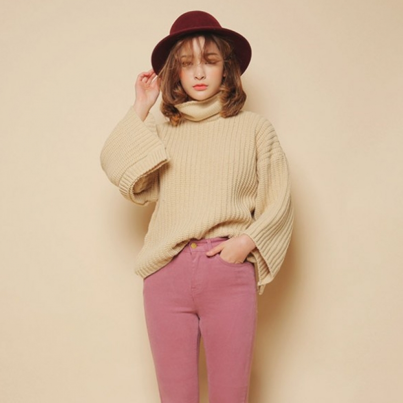 韩国stylenanda官方正品 唯美纯色宽松衣袖落肩堆领针织衫-象牙色