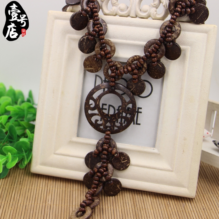 (daily special price) Hainan coconut shell necklace long version Bohemian style coconut shell personality 100 lap photo tours