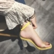 Han 2018 hè mới khóa trong suốt với sandal dày và hở ngón nữ pha lê với đôi giày cao gót có khí chất