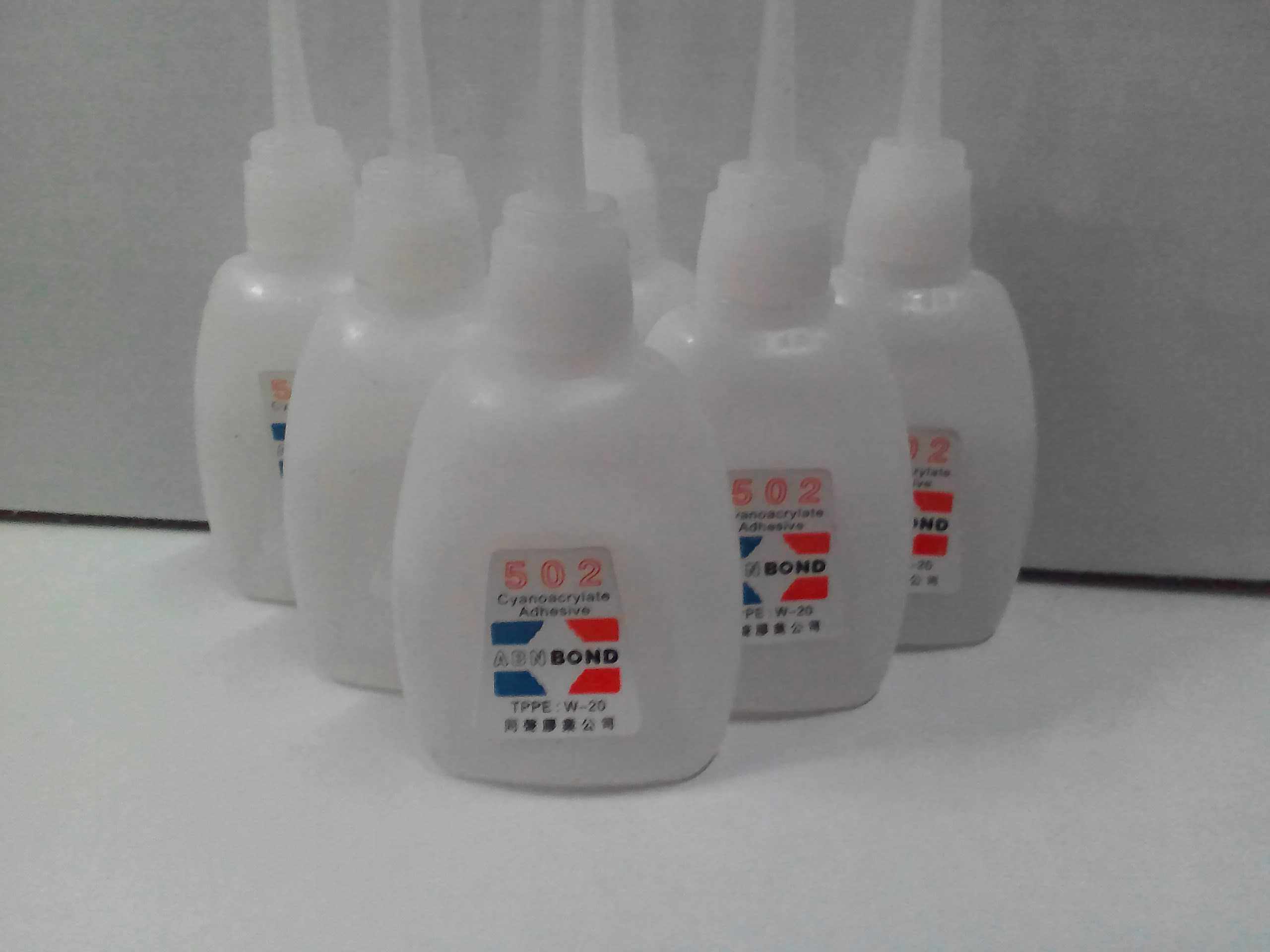 502 glue instant strong glue quick-drying glue adhesive for shoes viscose shoe glue universal glue 20mI whole box 50 yuan