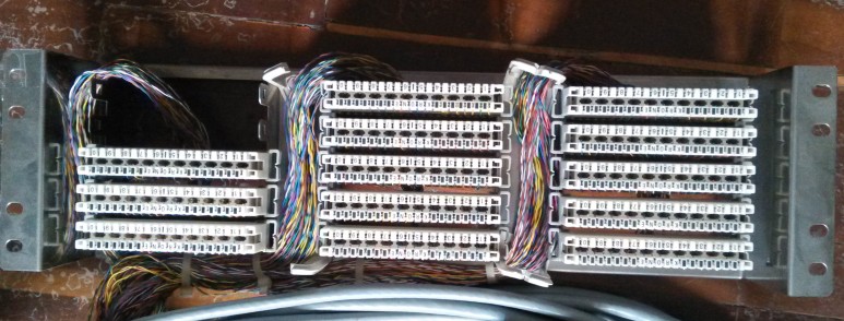 Coron line frame Internet enclosure shelf module Internet engineering use Internet enclosure Special phone line frame