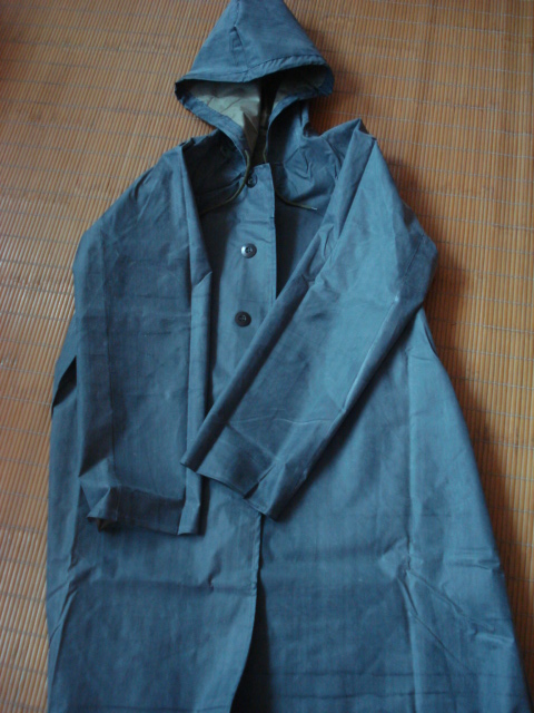 87 Raincoats Rubber Raincoat Large Bucket Raincoat Old Raincoats