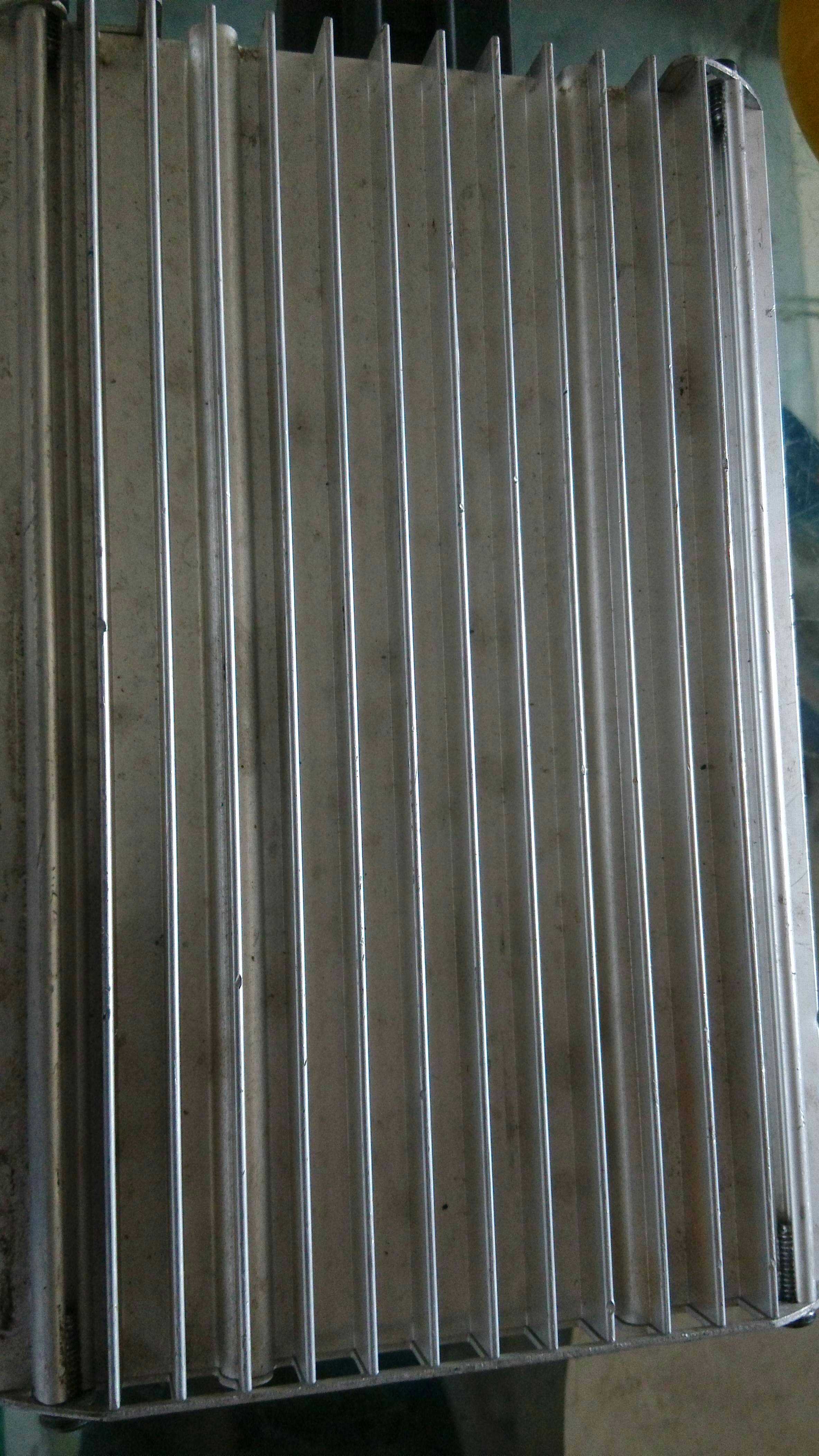 Automobile car removal car on the car Audi Foss Dana power amplifier amplifier