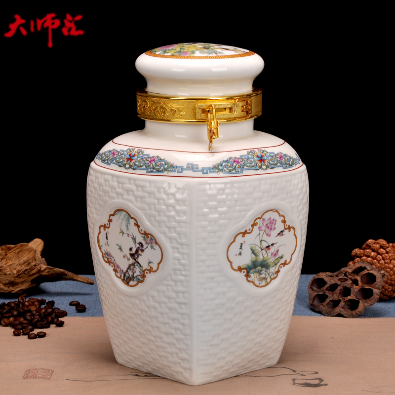 Jingdezhen ceramic jars it 10 jins square bottle with lock seal it hip flask mercifully pot of wine jar