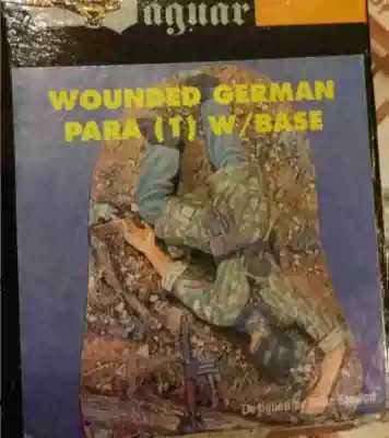 1:35 resin person serial number 42