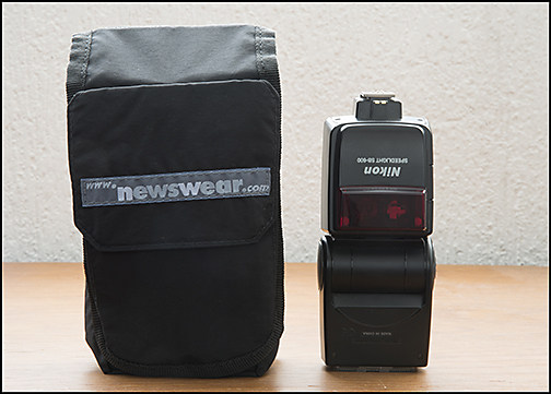 Newswear Strobe Aqua Pouch Waterproof Flash Bag