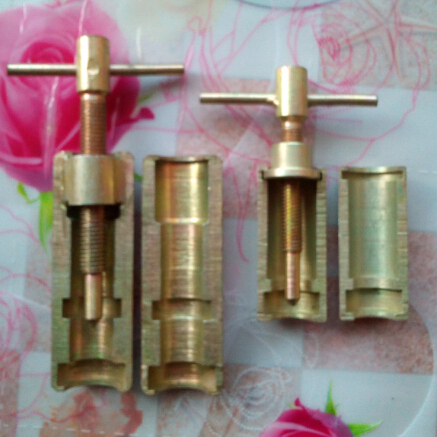 Xinhua Spinning with Twisting Machine Ingot Bearing Removal Special Tool 607 608 629 6000 Special Puller Xinhua Spinning with Twisting Machine Ingot Bearing Removal Special Tool 607 608 629 6000 Special Puller