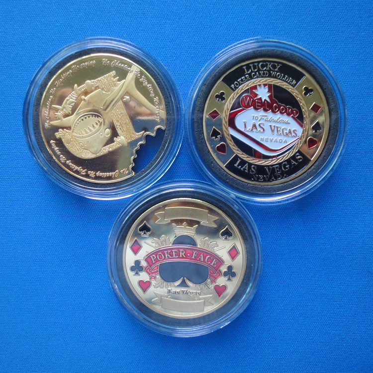 Metal chip press card press card press key chain Texas Hold'em gifts more than 100 random hair