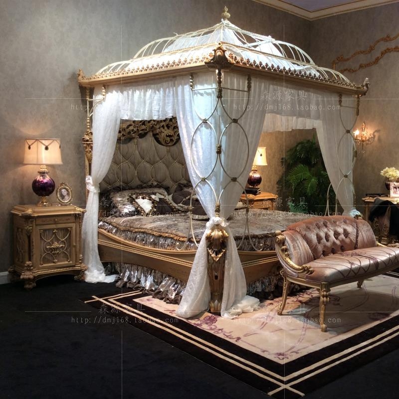 Italian furniture European-style solid wood double bed French luxury bed Villa Soft-covered Wedding Bed 1 8 m Princess Bed
