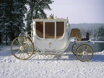 White Romantic Classic Royal Carriage European Wedding Carriage Sightseeing Carriage Used in Tourist Scenic Areas