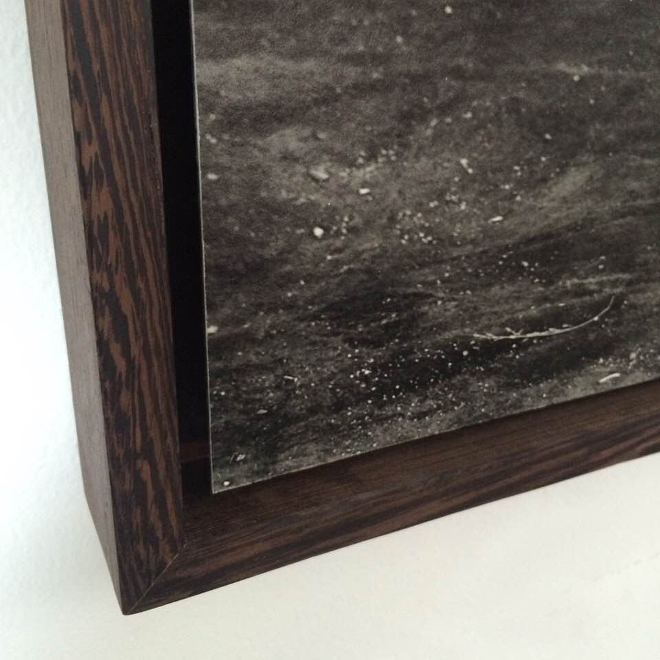 Customize the photographic work to be framed with a framed artwork