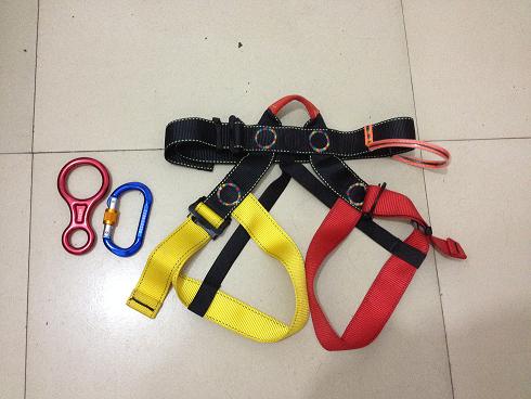Mountaineering Rock Climbing Seat Belt Downhill Rock Descending Creek Escape High-rise Descending Static Rope Master Lock