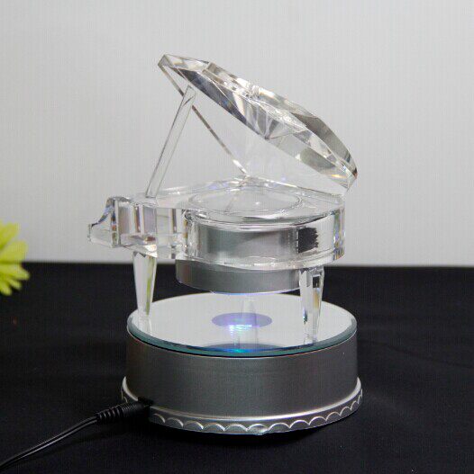 JiangZhejiang Shanghai Crystal Piano MP3 Music Box Eight soundbox birthday present to girl friend's wife