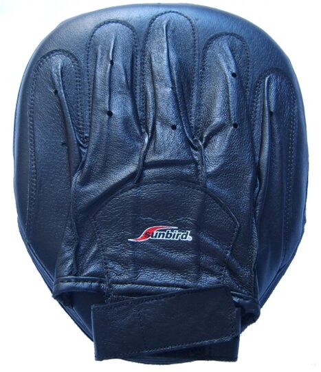 Inventory processing, professional boxing/sanda/taekwondo training handles, foot targets, palm-shaped handles, genuine leather