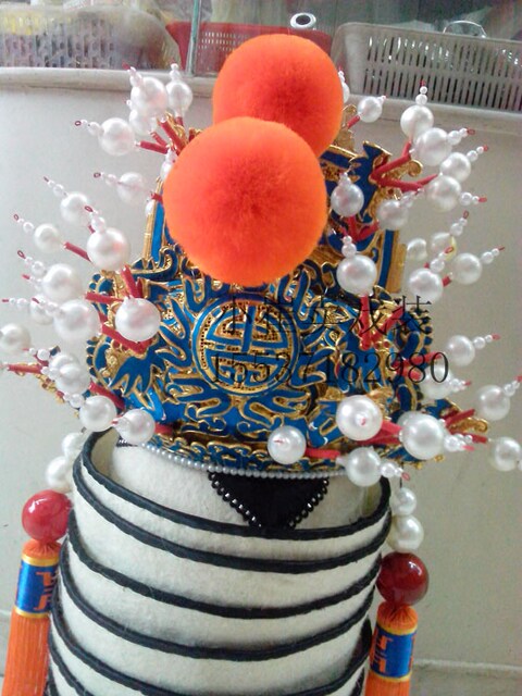 Opera Henan opera headdress emperor costume