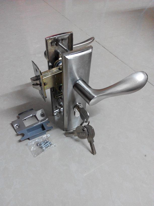 Universal aluminum alloy computer spoon single tongue room door plate hand lock insert core door lock panel hole distance 13 7cm