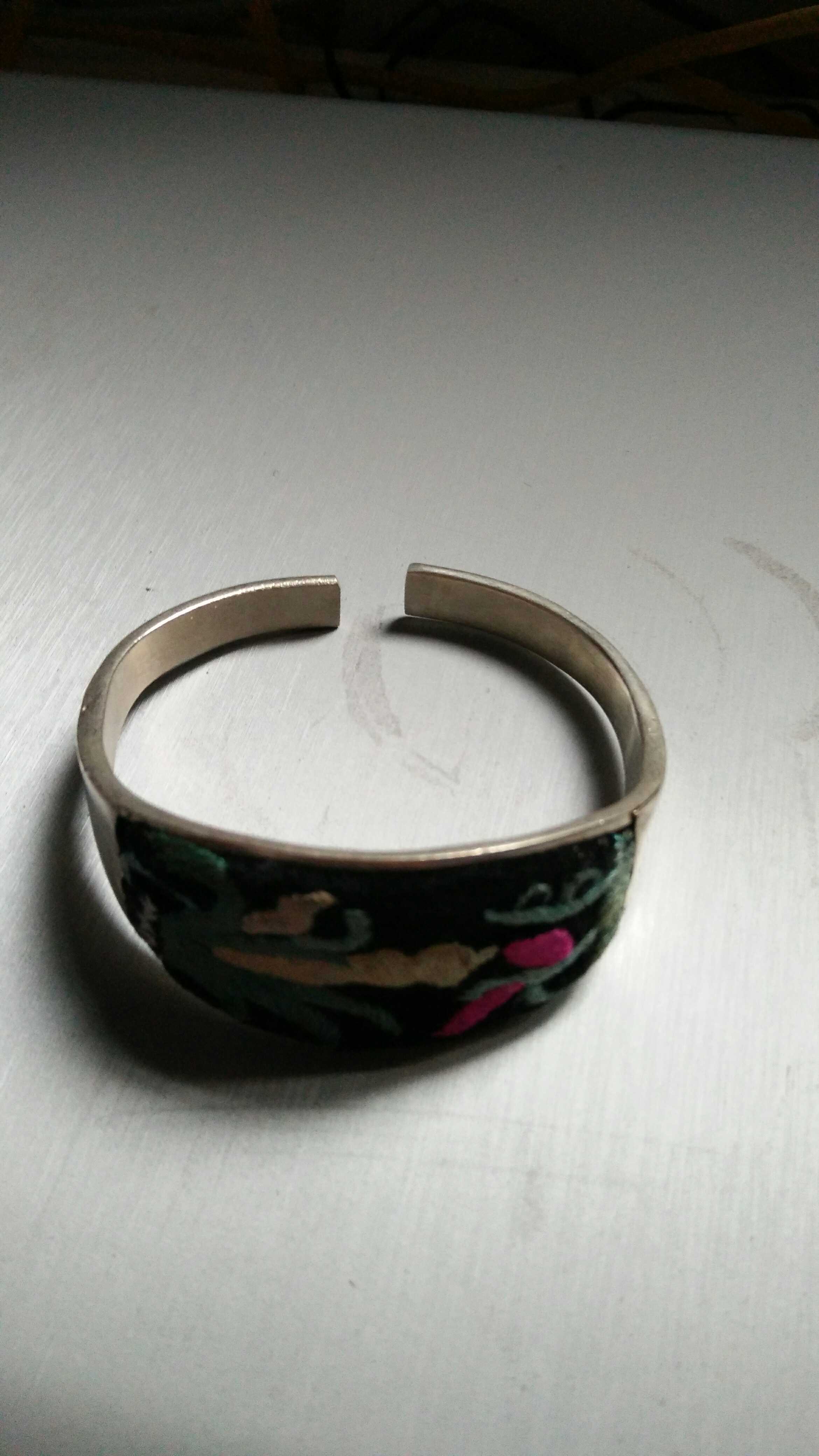 Old embroidered original seedling silver bracelet