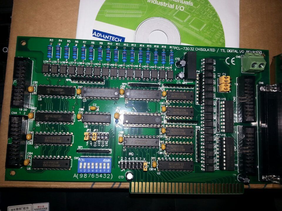 New Advantech PCL-730 32-way isolated digital I O card Warranty 2 years Highway lane control