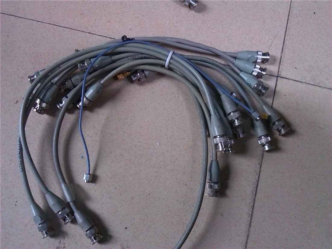 The Anteren BNC connecting line to the