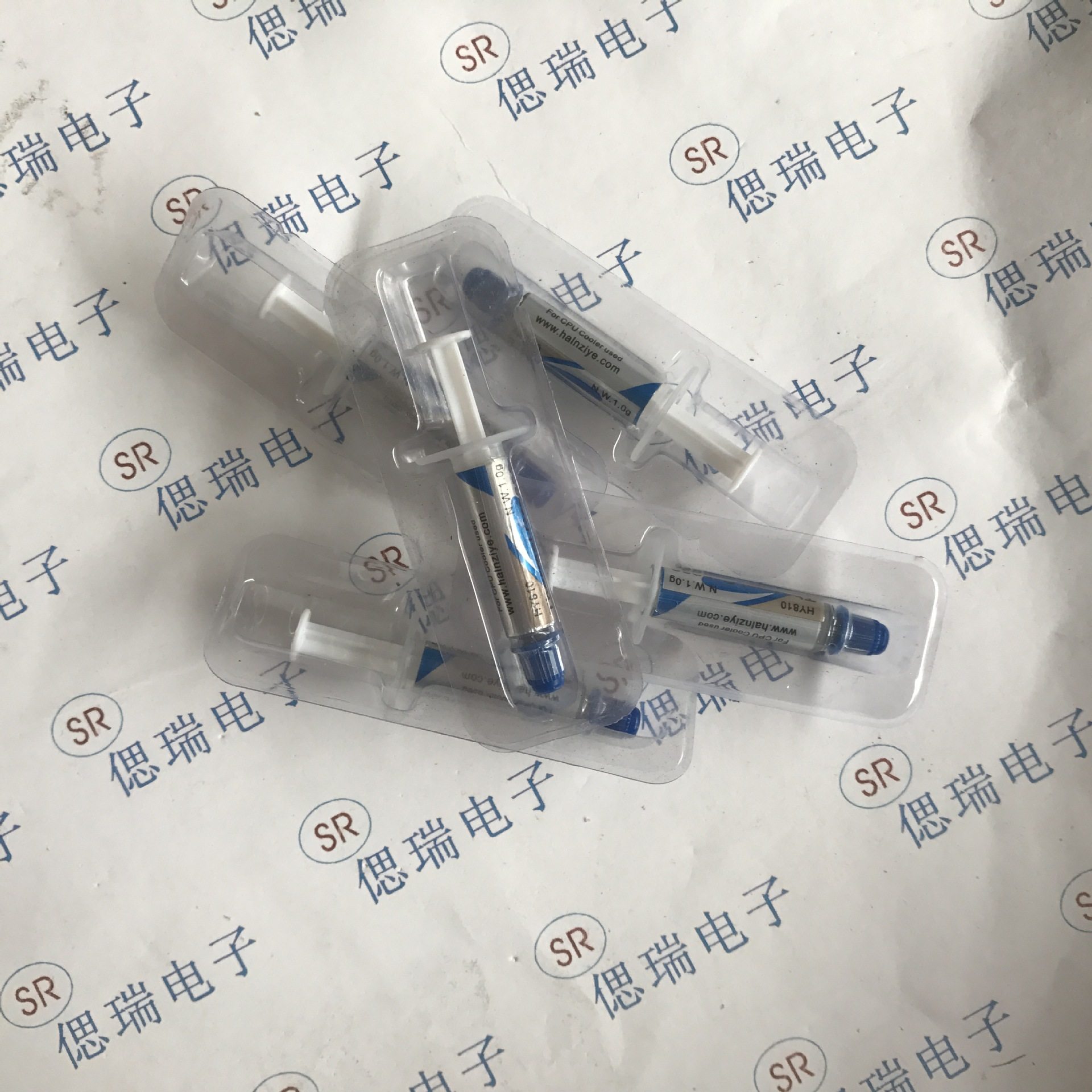 HY810 导热胶手机散热硅脂耐高温导热硅脂液金散热散热硅胶膏高导