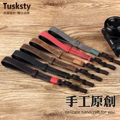 Suitable for Sony micro single-eye camera camera cowhide wristband A7RM3 A6600 6500 A7C A7RM4 Z6 hand lanyard
