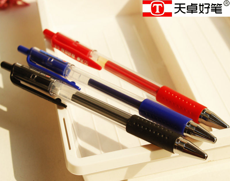 Full three boxes send a box of days Zhuo 31220 by dynamic Euro Pep 0 Black 5 signature pen beating in the middle sex pen