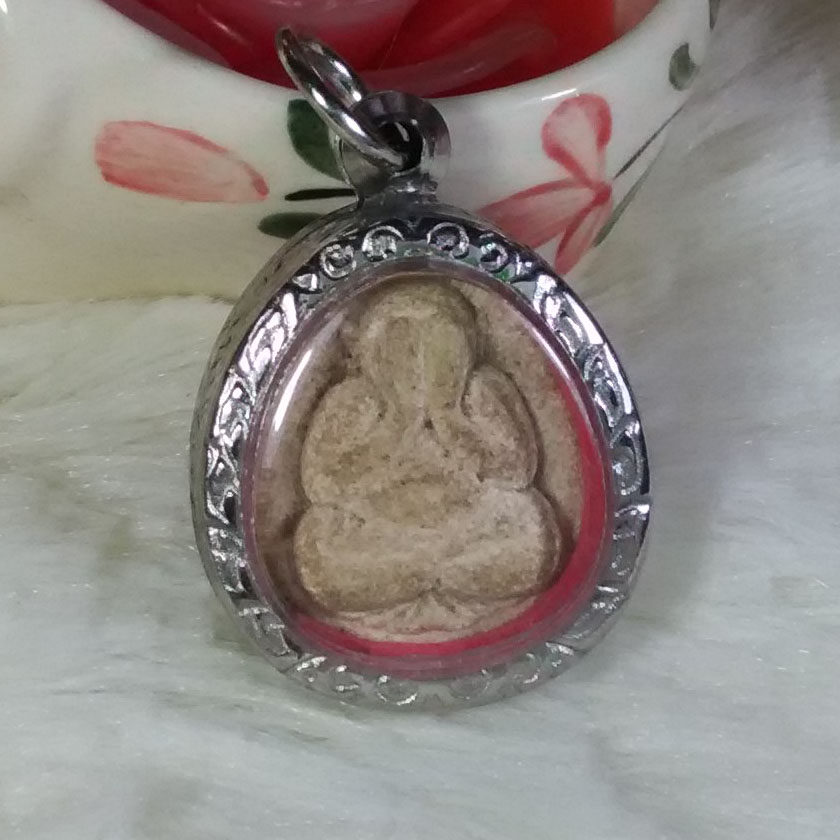 Thai buddhist living chasiya kokun maestro maestro 2531 prefect of the prefect to cover the sea of the lonely Buddha in the Buddha