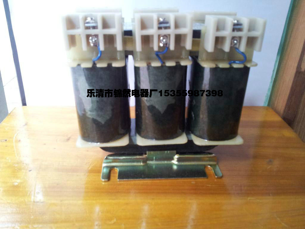 Electro-optical three-phase reactor