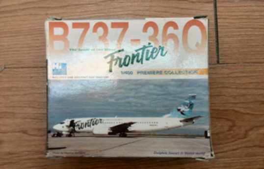 DW 55138 1:400 American Airlines B737-36Q passenger aircraft new spot