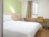 7 Days Hotel Chain Hotel · Chaozhou Fengxi Ceramic City Chaoshan Road Store Ali exclusive queen bed room