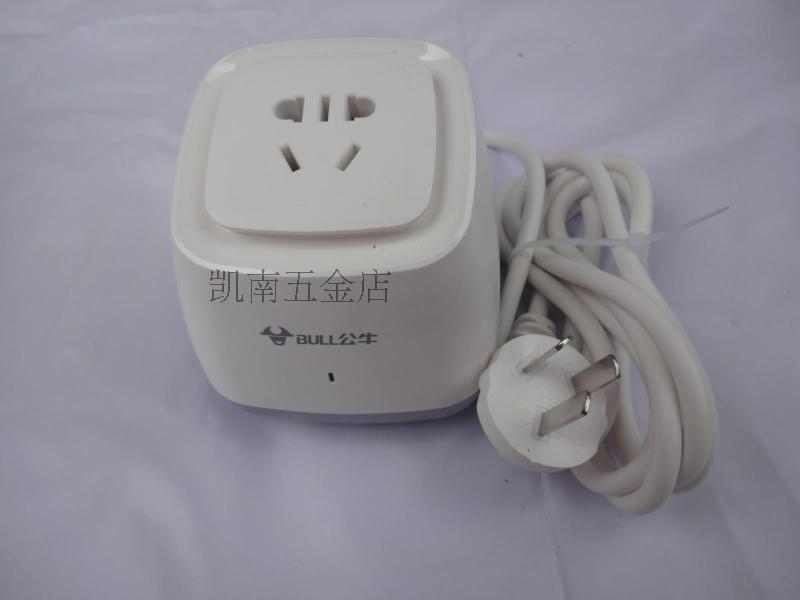 Bull Power Socket Intelligent Transformer GN-P1W Voltage Converter 110v-220v Extension of line wiring board