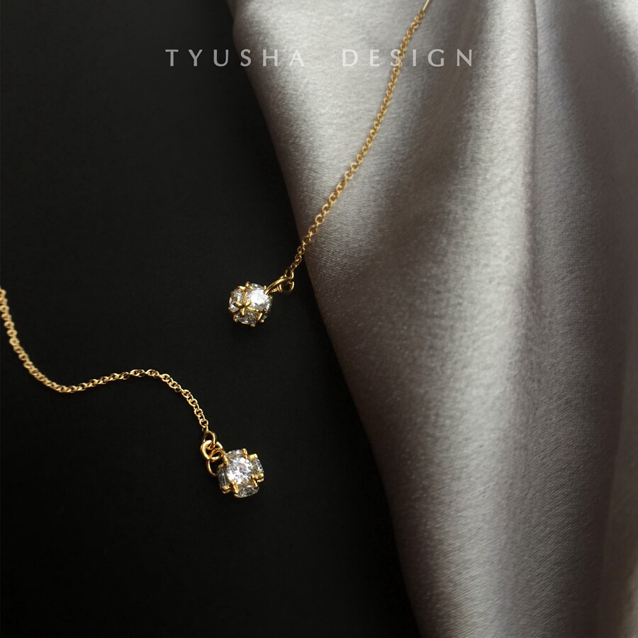 TYUSHA sparkling mini inlaid zircon dribbling ball American imported 14K gold-studded earrings female