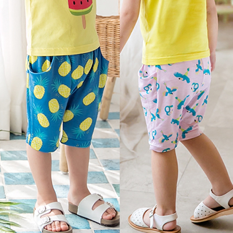 Baby shorts 2018 new 1-3 year old Korean boy pants summer thin male and female children out of pants 50% pants