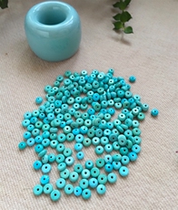 DIY аксессуары 散珠。高蓝高瓷松石原矿隔片 4*2mm 一粒价