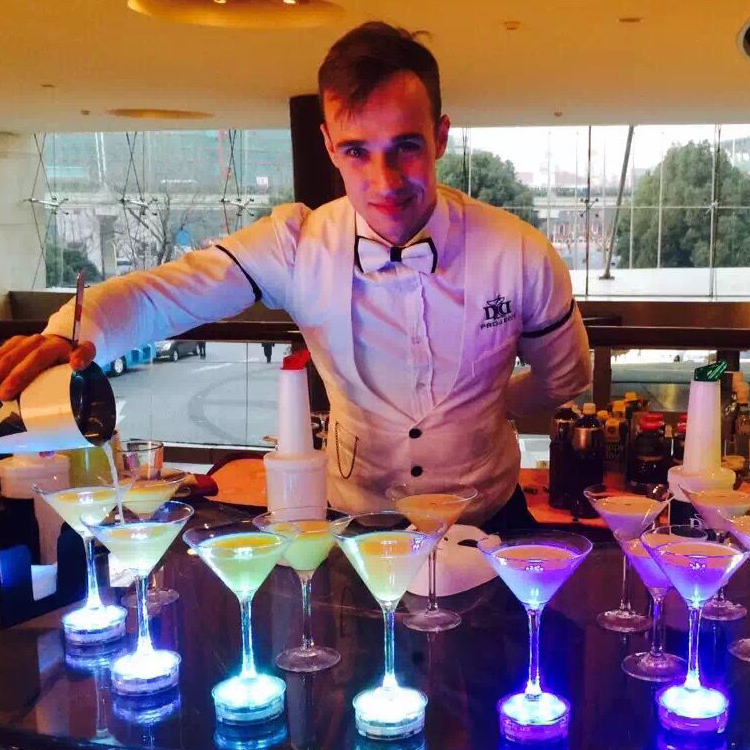 Bar Tune Wine LED Luminous Cup Mat Dazzling Cup Mat Electronic Luminous Wine Cup Mat White Light Cup Mat Dazzling Cup Mat