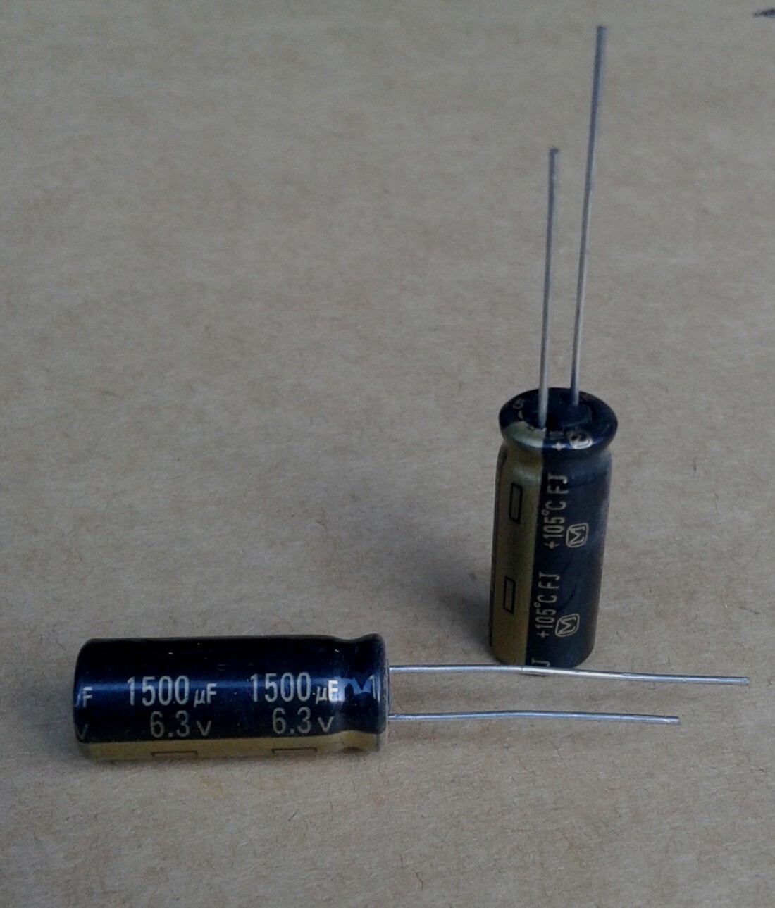 6 3V1500UF Main Board capacitive filtering capacitive 8 * 20 Panasonic FJ series HF 105 degrees