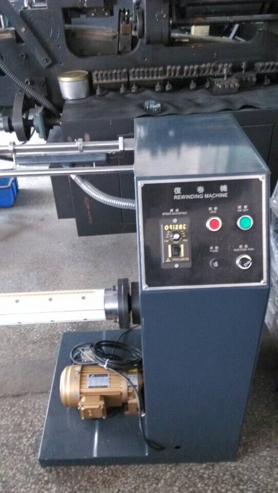 Adhesive rewinder of the rewinder of the horizontal winding machine