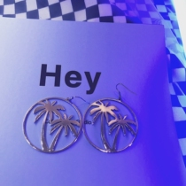  Clearance non-returnable Korean version of Harajuku ulzzang earrings coconut tree Bundy net red girl heart big circle personality ins