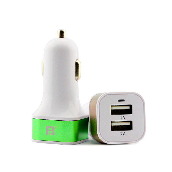 双USB车用点烟器 手机万能 车充车载充电器头 点烟器双usb 2A车充
