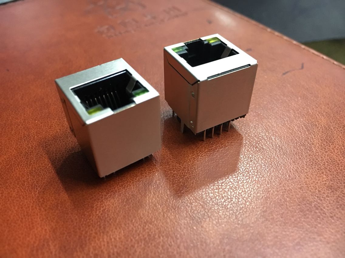 RJ45 network interface socket 180 degrees vertical straight feet straight into PCB welding crystal head female socket with light network interface