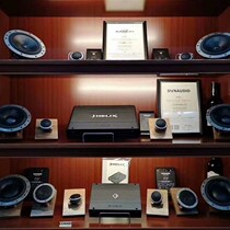 Speaker stand audio bracket functional speaker seat bracket display stand beautiful speaker T stand car solid wood support