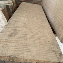 High-end cello back material is very good tiger maple