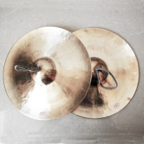 Copper Cymbals Cymbals Cymbals Cymbals Cymbals Drummer Hair students Sachet Drums brass drums Loud Brass brass drums cymbals and cymbals The big cymbals of the band