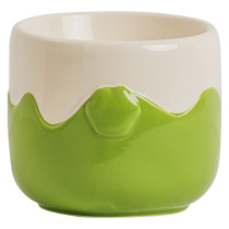 Ceramic cat bowl protects cervical vertebrae and prevents overturning. Large capacity dog and cat tall double bowl pet water bowl and cat food bowl.