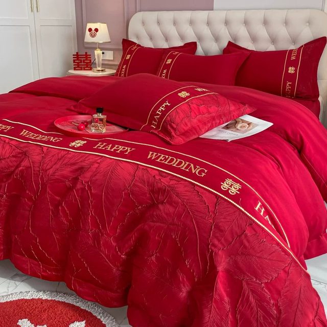 Simple Chinese wedding wedding four-piece set big red sheet G quilt cover newlywed bedding 四十官网