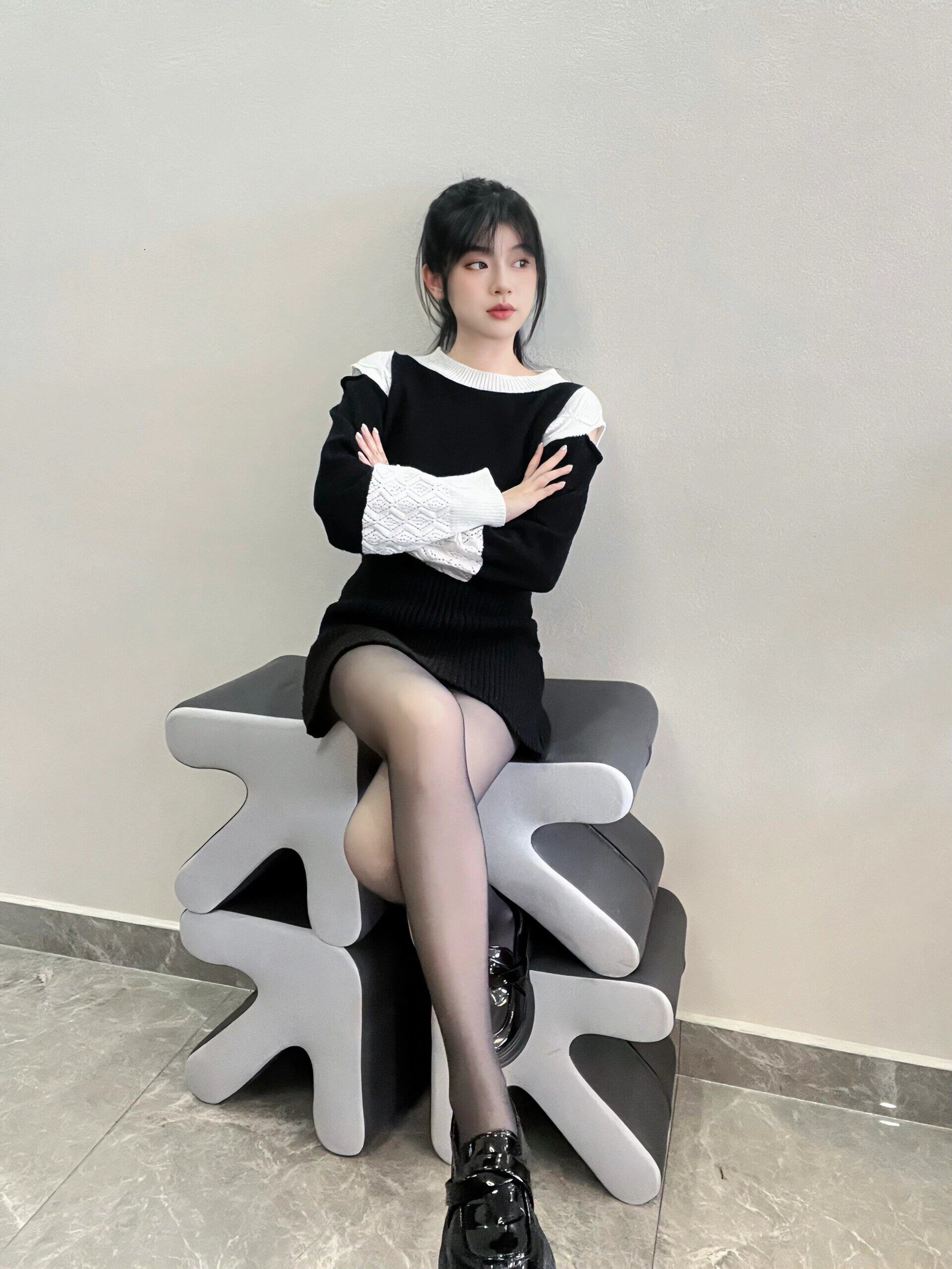 小野和子冬季黑丝光腿神器 加绒双层设计保暖不臃肿 替换装方便实用